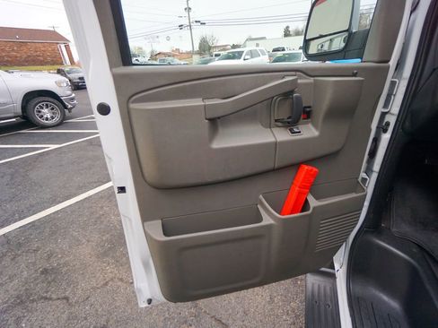 Used 2020 Chevrolet Express 3500 LT w/ LT Preferred Equipment Group image 11