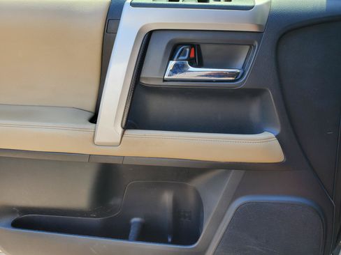 Used 2015 Toyota 4Runner SR5 RWD image 14