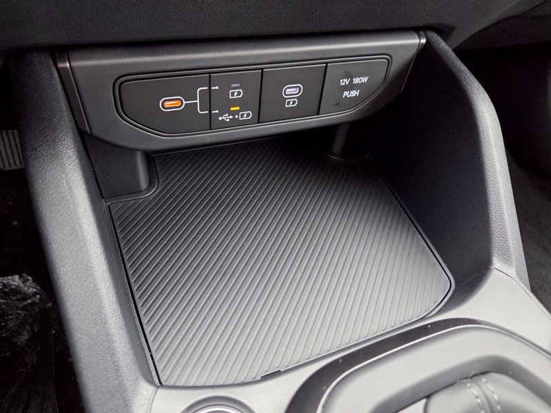 New 2026 Kia K4 FWD image 32