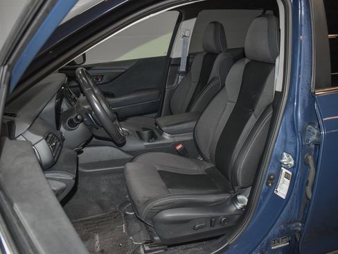 Used 2024 Subaru Outback Premium image 18