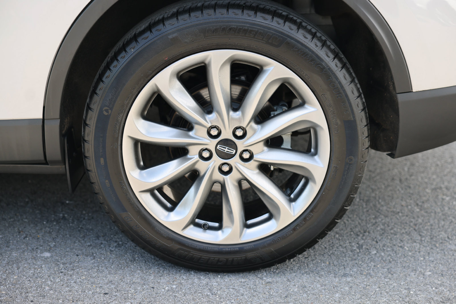Used 2022 Lincoln Corsair AWD w/ Premium Package image 26