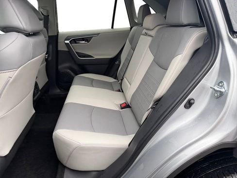 Used 2025 Toyota RAV4 Limited image 13