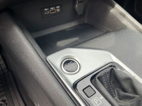 Used 2022 Nissan Altima 2.5 SV image 26