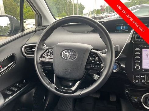 Used 2022 Toyota Prius Prime LE image 17