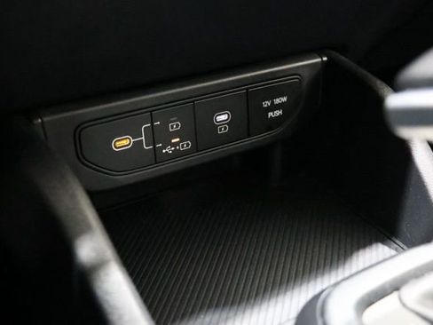 Used 2025 Kia K4 LXS image 30