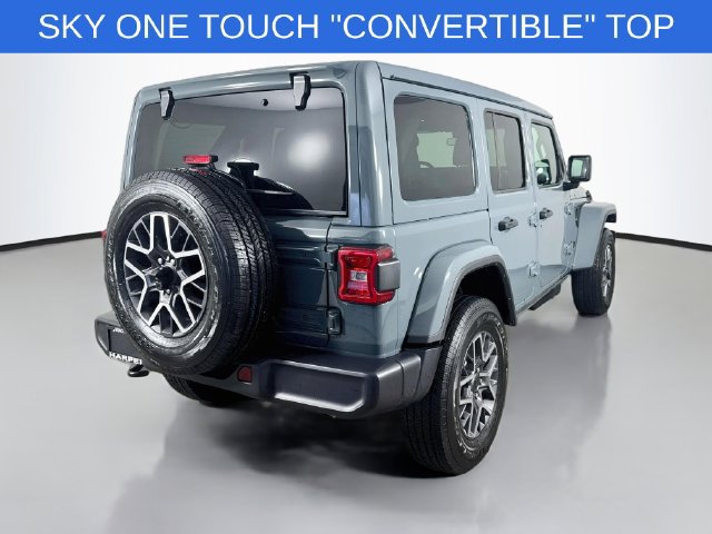 Used 2026 Jeep Wrangler Unlimited Sahara AWD/4WD image 5