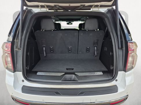 Used 2021 Chevrolet Tahoe RST RWD image 12
