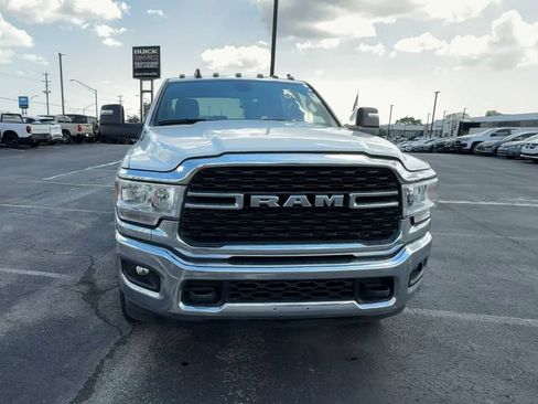 Used 2024 RAM 3500 Big Horn AWD/4WD image 3