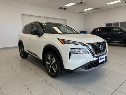 Used 2021 Nissan Rogue SL image 5