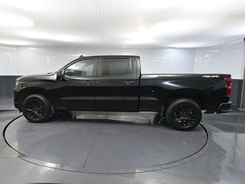Used 2023 Chevrolet Silverado 1500 Custom image 10