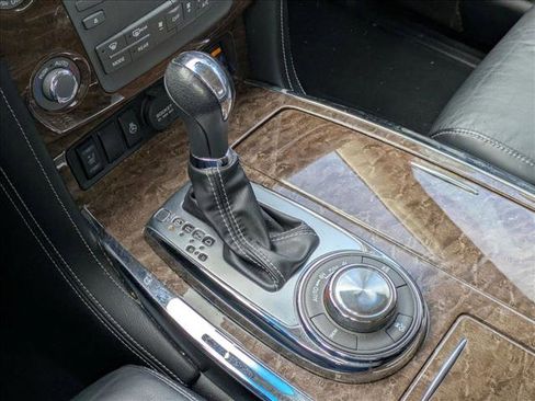 Used 2017 INFINITI QX80 4WD w/ Driver Assistance Package image 12