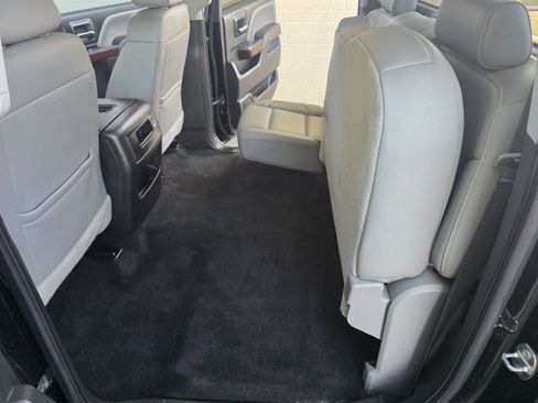 Used 2018 GMC Sierra 1500 SLT w/ SLT Premium Package RWD image 33