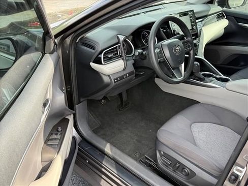 Used 2023 Toyota Camry LE FWD image 10