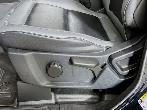 Used 2024 Ford Bronco Black Diamond image 11