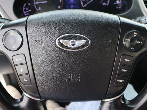 Used 2013 Hyundai Genesis 3.8 w/ Premium Pkg image 18