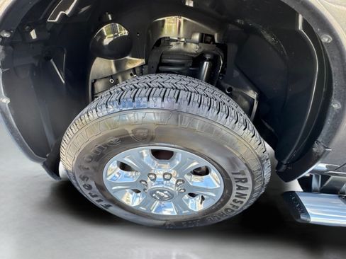 Used 2025 RAM 2500 Big Horn AWD/4WD image 36
