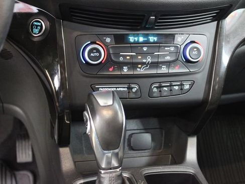 Used 2018 Ford Escape Titanium w/ Ford Safe & Smart Package AWD/4WD image 20