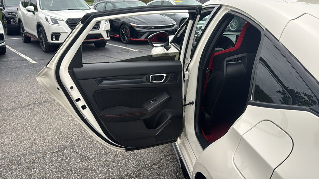 Certified 2023 Honda Civic Type R image 32