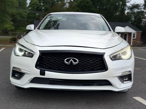 Used 2019 INFINITI Q50 Luxe w/ Essential Package (3.0T Luxe) AWD/4WD image 9