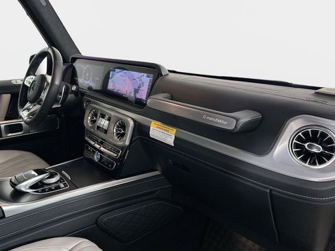 Certified 2022 Mercedes-Benz G 63 AMG 4MATIC image 36