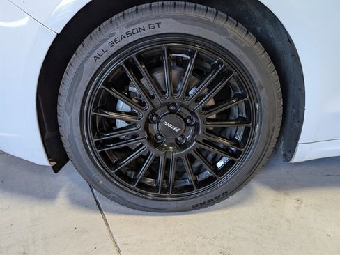 Used 2020 Ford Fusion Titanium image 15