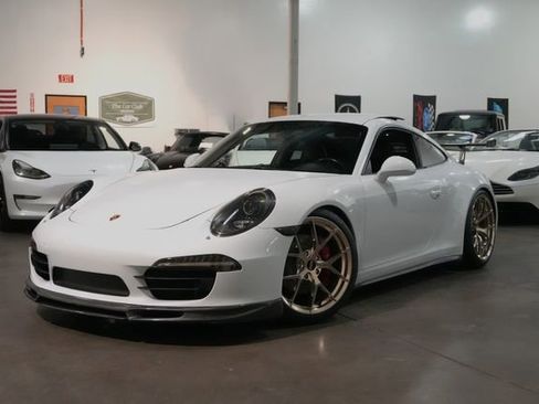 Used 2015 Porsche 911 Carrera 4S image 1