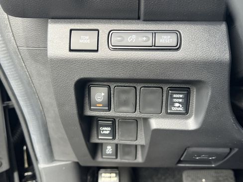 New 2026 Nissan Frontier SV image 13