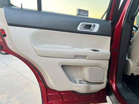 Used 2013 Ford Explorer XLT AWD/4WD image 20