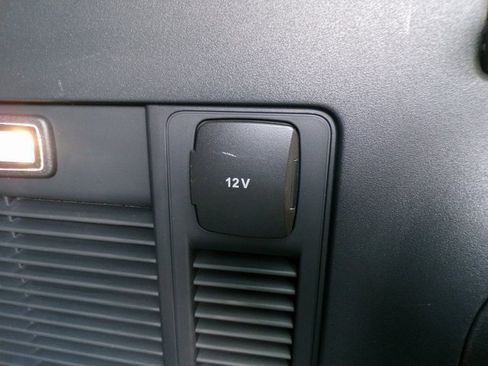 New 2025 Ford Expedition Active image 10