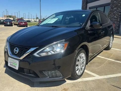 Used 2019 Nissan Sentra S image 8