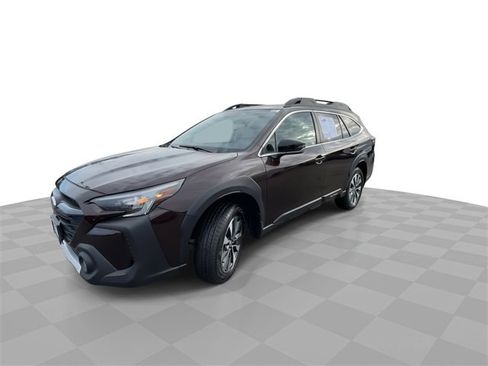 Used 2023 Subaru Outback Limited image 4