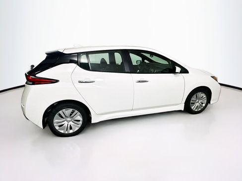 Used 2024 Nissan Leaf S FWD image 10