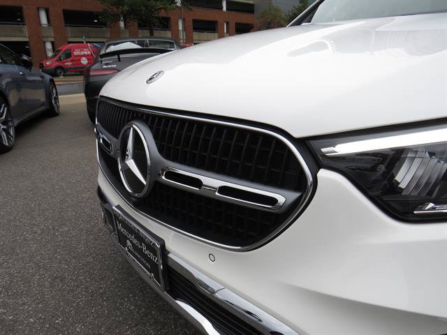 Used 2026 Mercedes-Benz GLC 300 4MATIC image 24