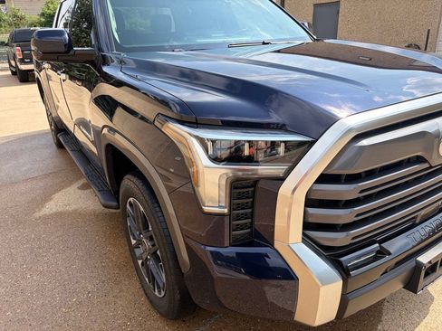 Used 2024 Toyota Tundra Limited AWD/4WD image 19