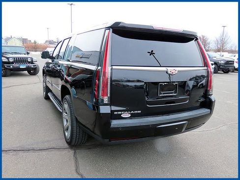 Used 2020 Cadillac Escalade ESV Luxury image 5