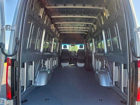New 2026 Mercedes-Benz Sprinter 2500 image 17