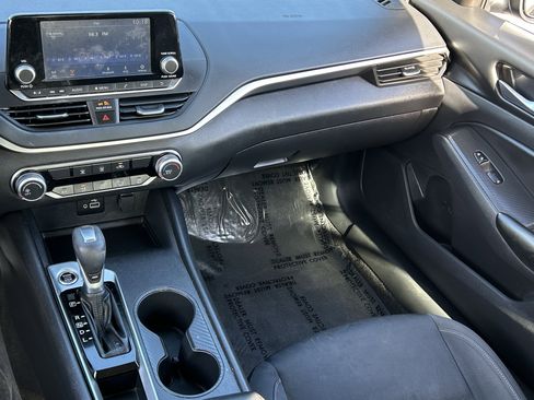 Used 2022 Nissan Altima 2.5 S image 15