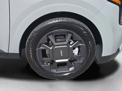 New 2026 Kia Carnival EX image 6