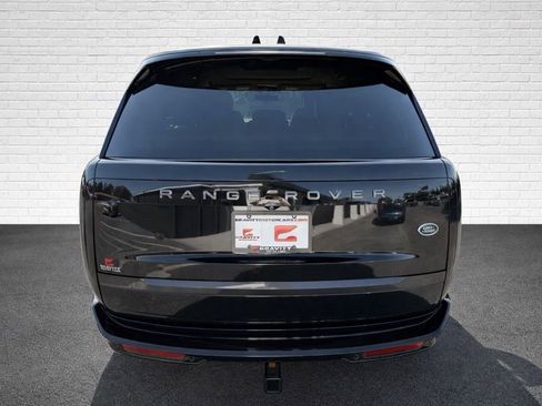 Used 2023 Land Rover Range Rover SE AWD/4WD image 5