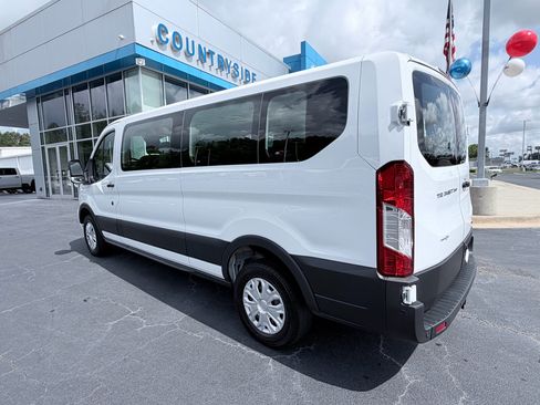 Used 2025 Ford Transit 350 XLT RWD image 8