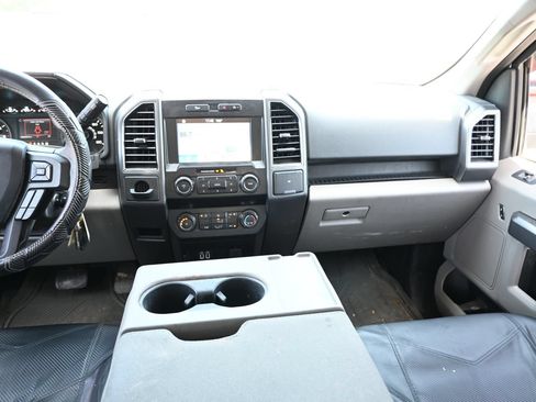 Used 2019 Ford F150 XLT w/ Equipment Group 301A Mid RWD image 19
