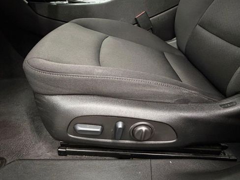 Used 2024 Chevrolet Malibu LT FWD image 12