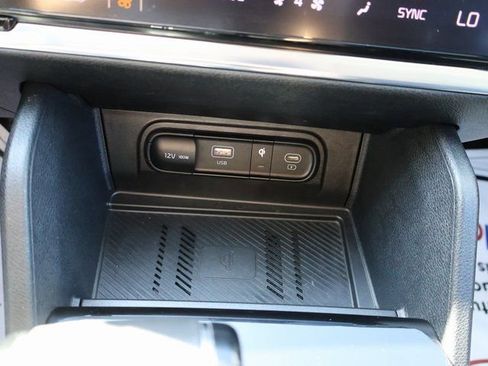 Used 2023 Kia Sportage EX image 30