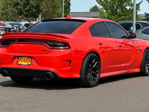 Used 2016 Dodge Charger SRT Hellcat w/ Harman/Kardon Audio Group RWD image 4