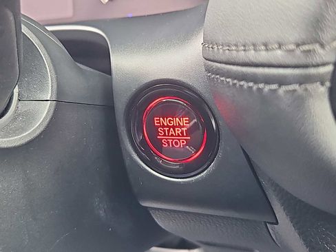 Used 2024 Honda HR-V LX image 19