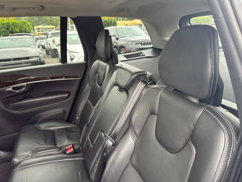 Used 2017 Volvo XC90 T6 Momentum w/ Vision Package AWD/4WD image 5