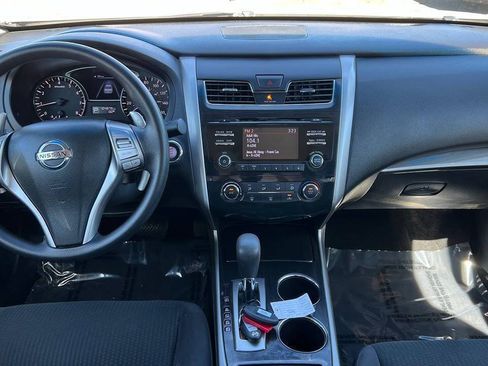 Used 2014 Nissan Altima 3.5 S FWD image 12