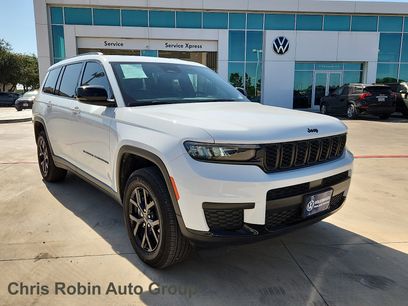 Used 2025 Jeep Grand Cherokee L Altitude