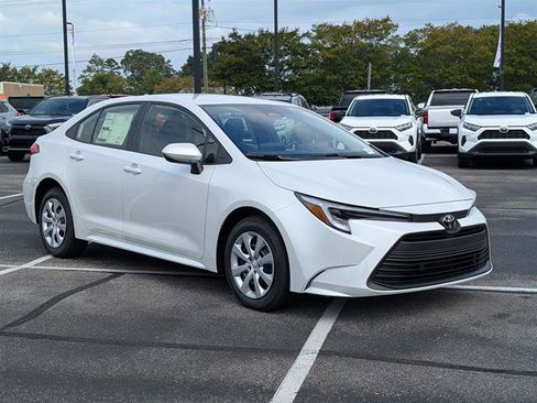 New 2026 Toyota Corolla LE image 7