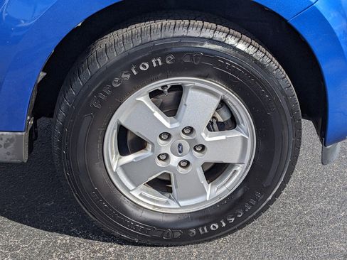 Used 2011 Ford Escape XLS w/ 101A Rapid Spec Order Code image 9